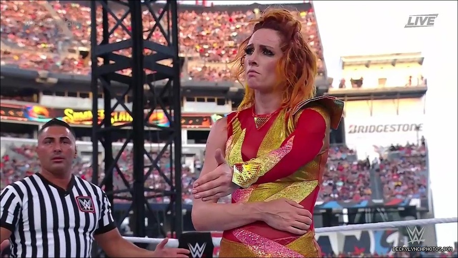 WWE_SummerSlam_2022_720p_WEB_h264-HEEL_mp4_001526820.jpg