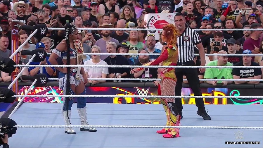 WWE_SummerSlam_2022_720p_WEB_h264-HEEL_mp4_001536820.jpg