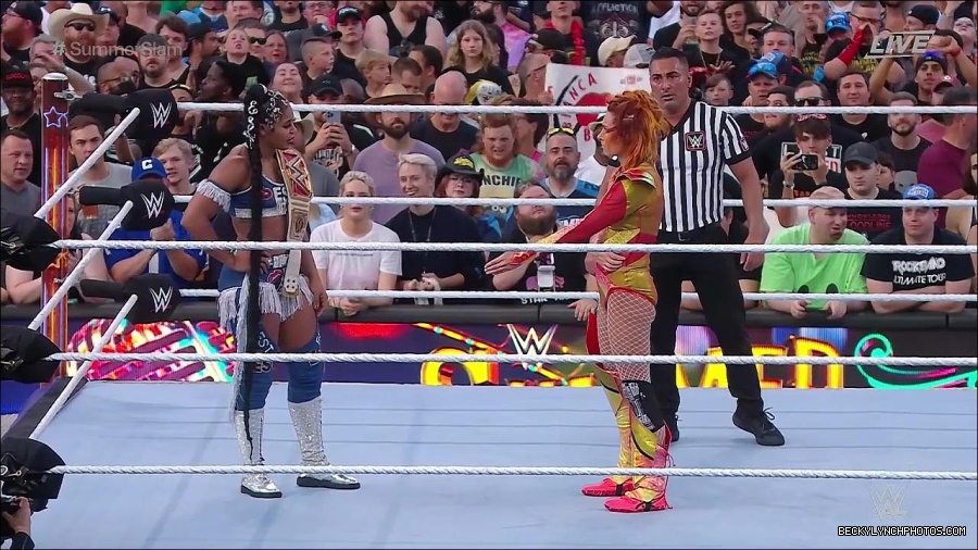 WWE_SummerSlam_2022_720p_WEB_h264-HEEL_mp4_001537220.jpg