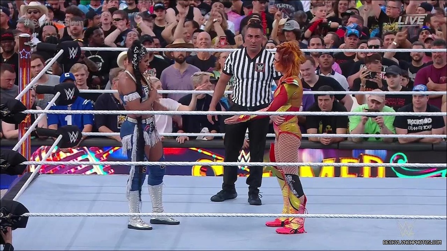 WWE_SummerSlam_2022_720p_WEB_h264-HEEL_mp4_001548420.jpg