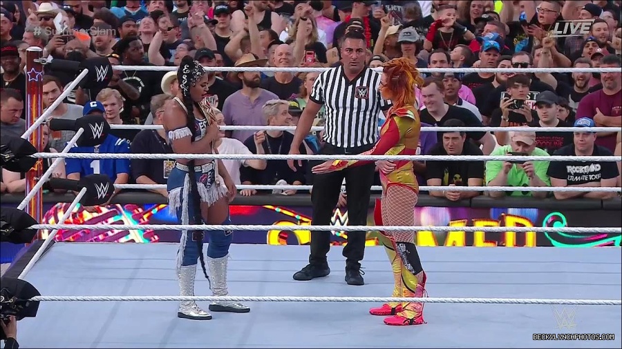 WWE_SummerSlam_2022_720p_WEB_h264-HEEL_mp4_001548820.jpg