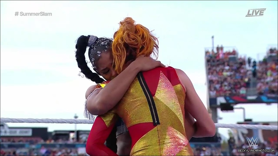 WWE_SummerSlam_2022_720p_WEB_h264-HEEL_mp4_001563620.jpg
