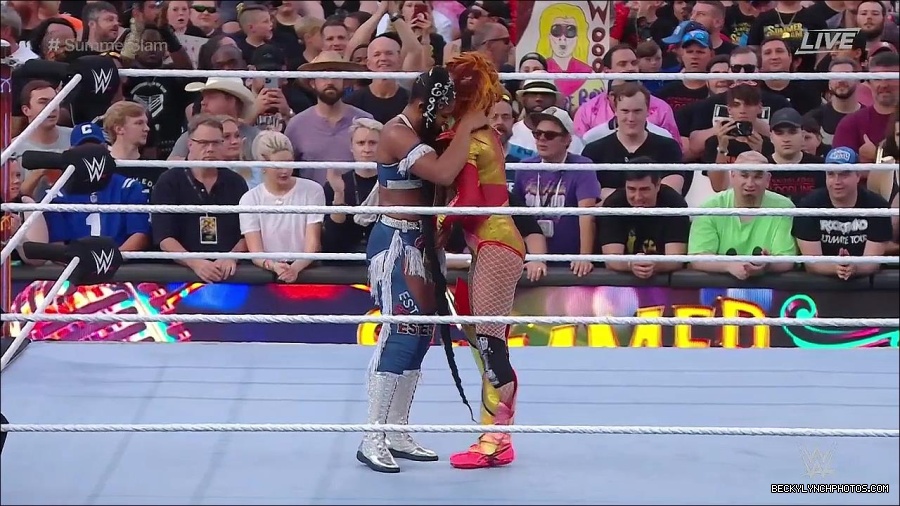 WWE_SummerSlam_2022_720p_WEB_h264-HEEL_mp4_001564820.jpg