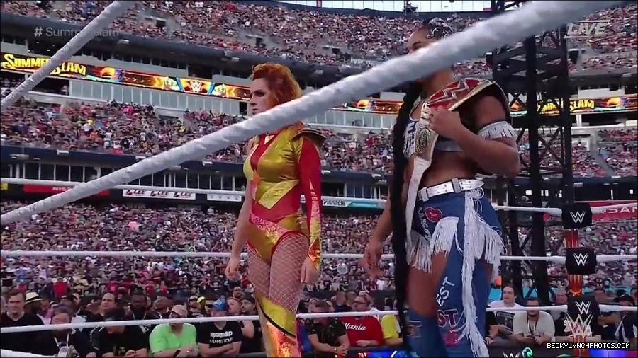 WWE_SummerSlam_2022_720p_WEB_h264-HEEL_mp4_001913854.jpg