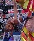 WWE_SummerSlam_2022_720p_WEB_h264-HEEL_mp4_000647054.jpg