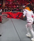 WWE_Monday_Night_RAW_2022_07_25_720p_HDTV_x264-Star_mkv_004480650.jpg