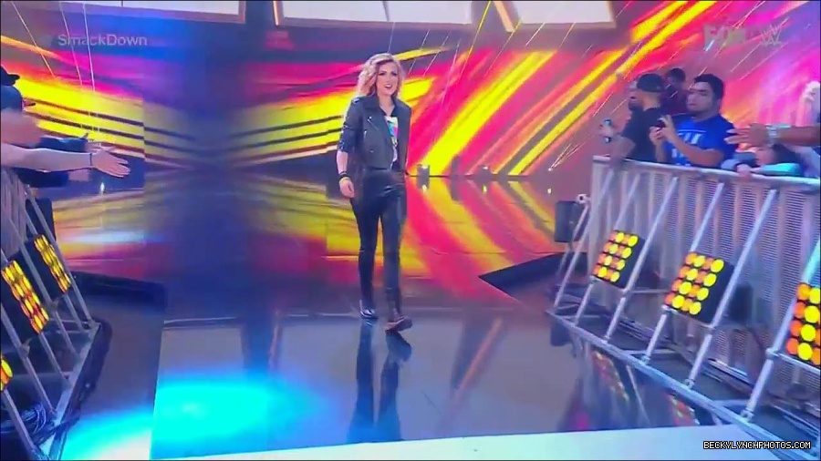 WWE_Friday_Night_SmackDown_2022_11_25_720p_HDTV_x264-NWCHD_mp4_000179679.jpg