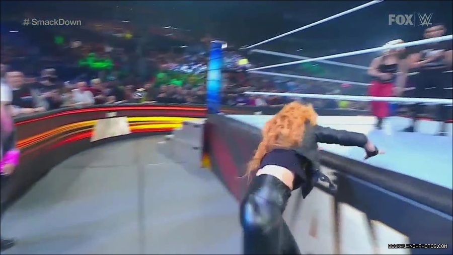 WWE_Friday_Night_SmackDown_2022_11_25_720p_HDTV_x264-NWCHD_mp4_000186886.jpg