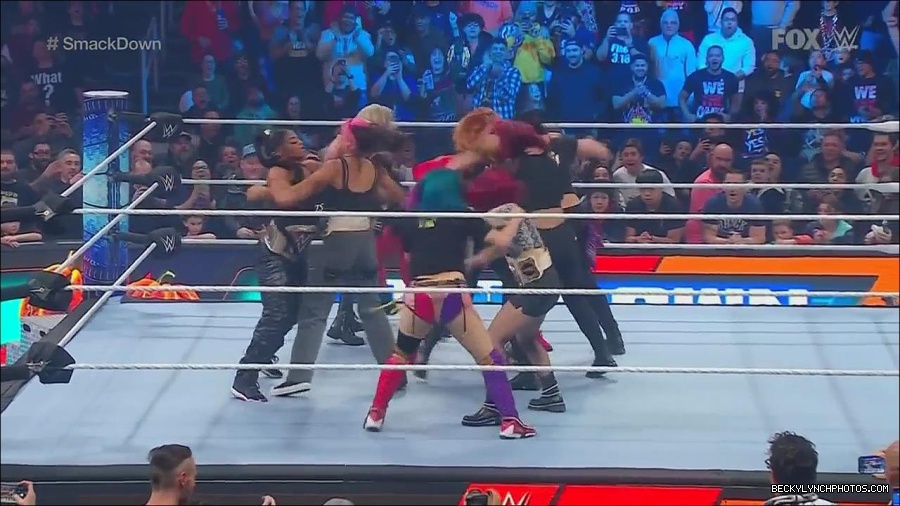 WWE_Friday_Night_SmackDown_2022_11_25_720p_HDTV_x264-NWCHD_mp4_000192492.jpg