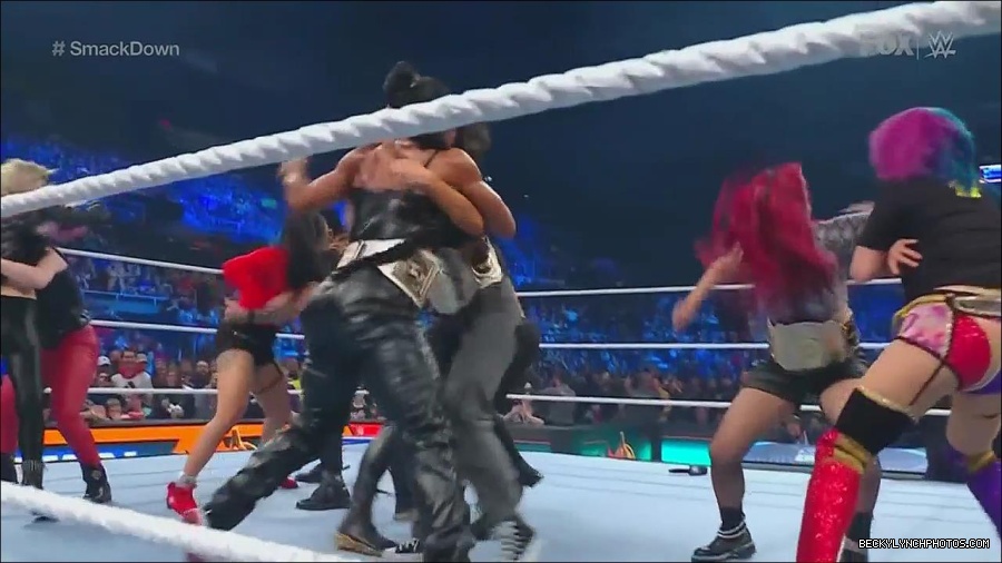 WWE_Friday_Night_SmackDown_2022_11_25_720p_HDTV_x264-NWCHD_mp4_000192892.jpg