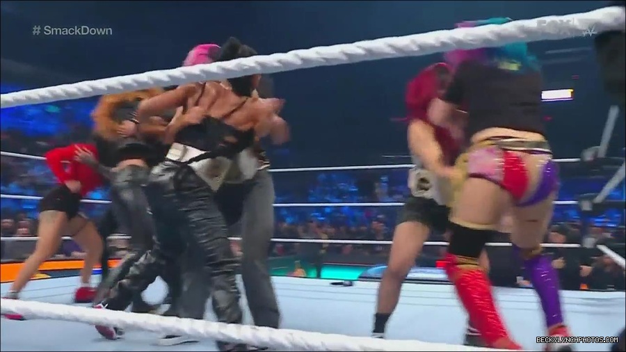 WWE_Friday_Night_SmackDown_2022_11_25_720p_HDTV_x264-NWCHD_mp4_000193293.jpg