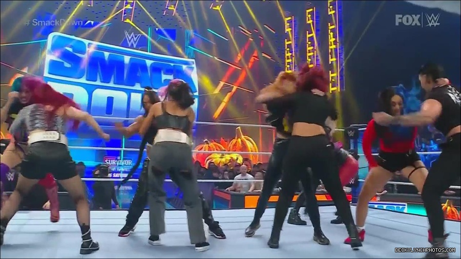 WWE_Friday_Night_SmackDown_2022_11_25_720p_HDTV_x264-NWCHD_mp4_000193693.jpg