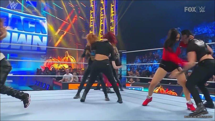 WWE_Friday_Night_SmackDown_2022_11_25_720p_HDTV_x264-NWCHD_mp4_000195695.jpg