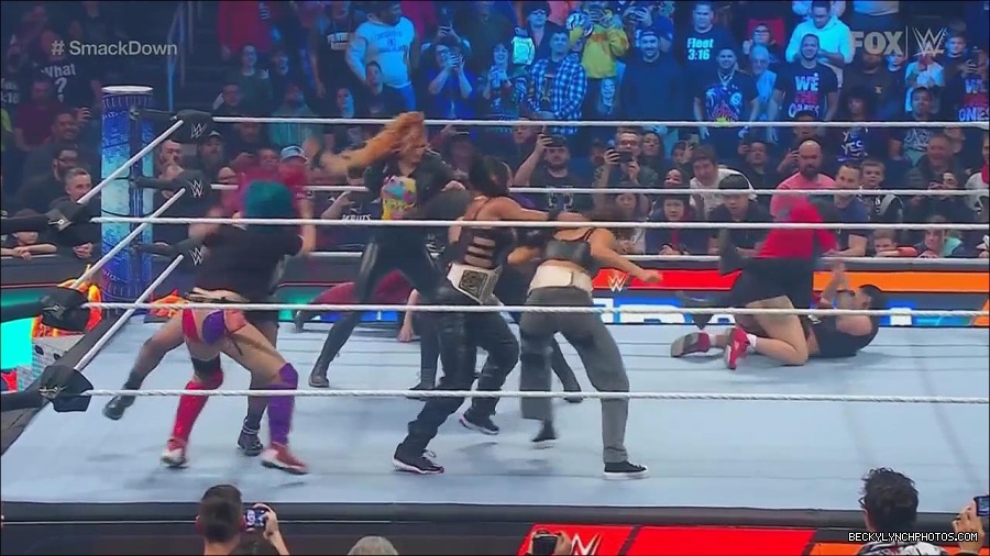 WWE_Friday_Night_SmackDown_2022_11_25_720p_HDTV_x264-NWCHD_mp4_000198097.jpg