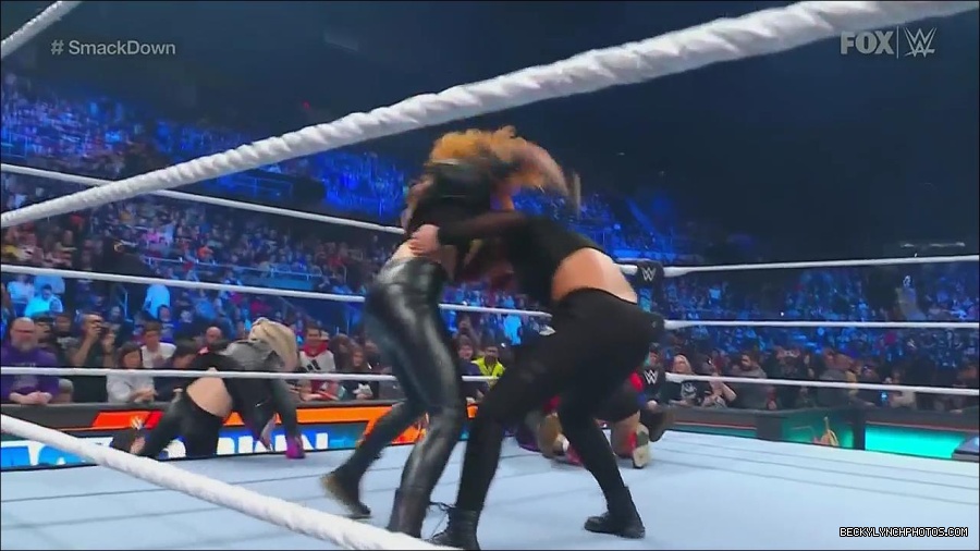 WWE_Friday_Night_SmackDown_2022_11_25_720p_HDTV_x264-NWCHD_mp4_000199699.jpg
