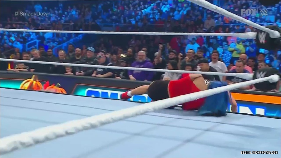 WWE_Friday_Night_SmackDown_2022_11_25_720p_HDTV_x264-NWCHD_mp4_000202101.jpg
