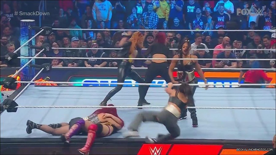 WWE_Friday_Night_SmackDown_2022_11_25_720p_HDTV_x264-NWCHD_mp4_000203303.jpg