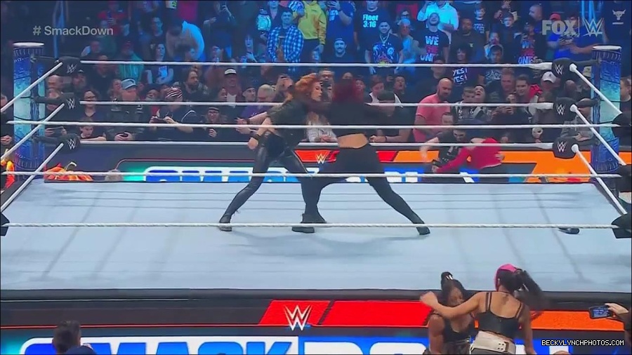 WWE_Friday_Night_SmackDown_2022_11_25_720p_HDTV_x264-NWCHD_mp4_000207707.jpg