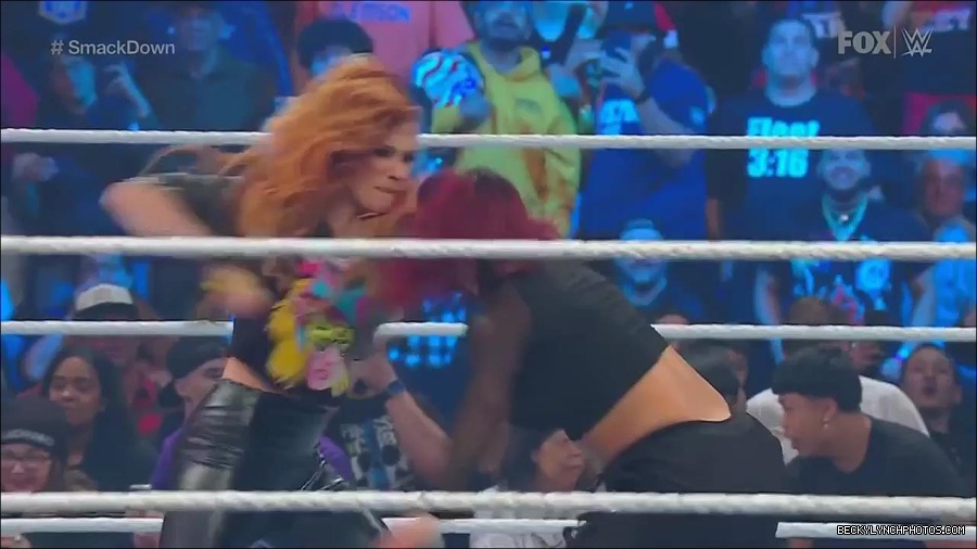 WWE_Friday_Night_SmackDown_2022_11_25_720p_HDTV_x264-NWCHD_mp4_000208508.jpg