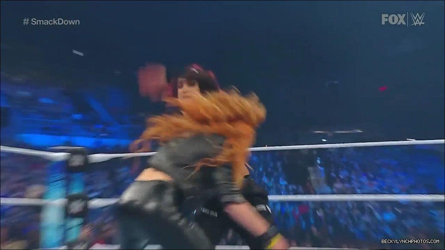 WWE_Friday_Night_SmackDown_2022_11_25_720p_HDTV_x264-NWCHD_mp4_000214113.jpg