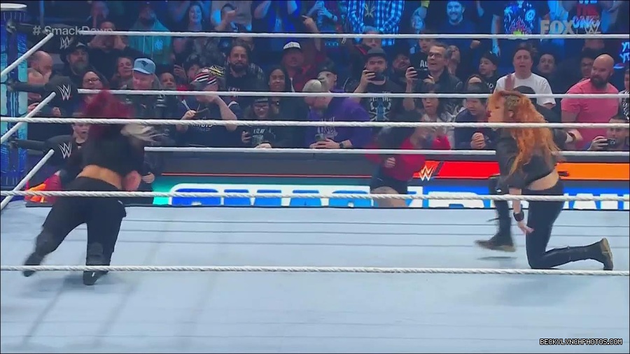 WWE_Friday_Night_SmackDown_2022_11_25_720p_HDTV_x264-NWCHD_mp4_000216916.jpg