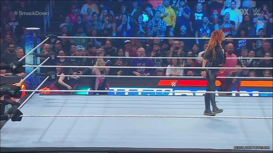 WWE_Friday_Night_SmackDown_2022_11_25_720p_HDTV_x264-NWCHD_mp4_000218117.jpg
