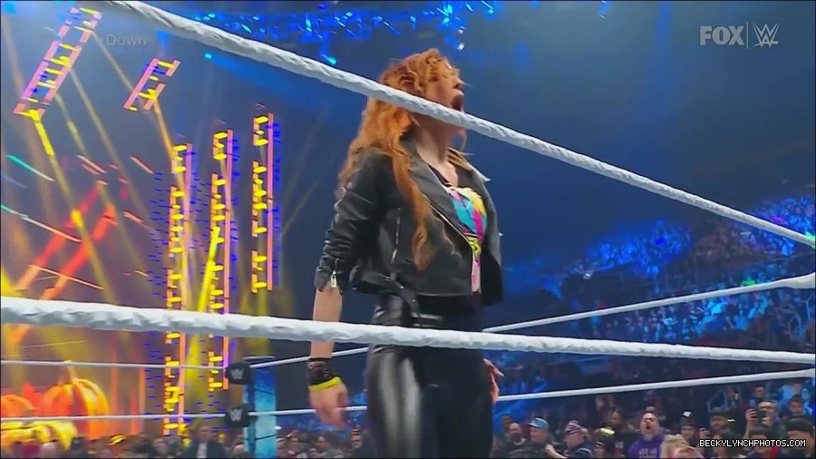 WWE_Friday_Night_SmackDown_2022_11_25_720p_HDTV_x264-NWCHD_mp4_000220119.jpg