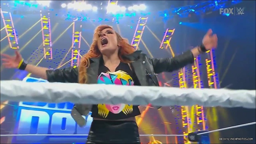 WWE_Friday_Night_SmackDown_2022_11_25_720p_HDTV_x264-NWCHD_mp4_000221721.jpg