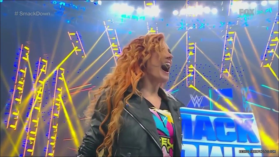 WWE_Friday_Night_SmackDown_2022_11_25_720p_HDTV_x264-NWCHD_mp4_000224924.jpg
