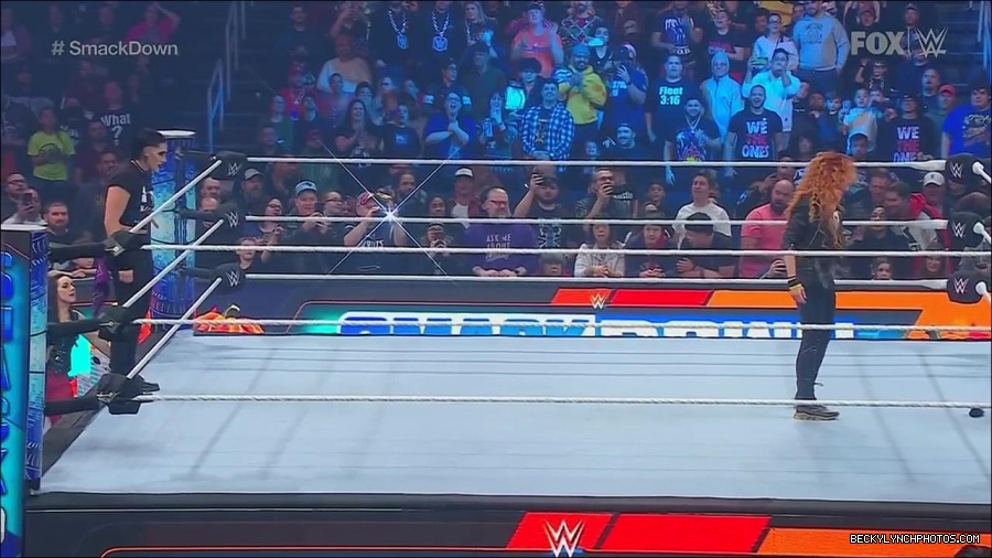 WWE_Friday_Night_SmackDown_2022_11_25_720p_HDTV_x264-NWCHD_mp4_000228127.jpg