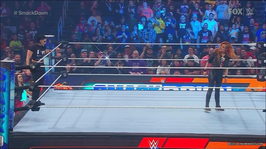 WWE_Friday_Night_SmackDown_2022_11_25_720p_HDTV_x264-NWCHD_mp4_000228928.jpg