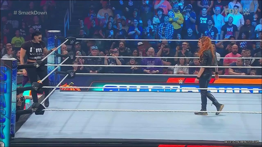 WWE_Friday_Night_SmackDown_2022_11_25_720p_HDTV_x264-NWCHD_mp4_000232532.jpg