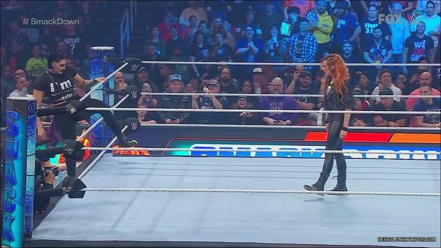 WWE_Friday_Night_SmackDown_2022_11_25_720p_HDTV_x264-NWCHD_mp4_000234133.jpg