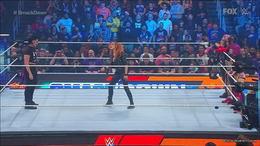 WWE_Friday_Night_SmackDown_2022_11_25_720p_HDTV_x264-NWCHD_mp4_000248147.jpg