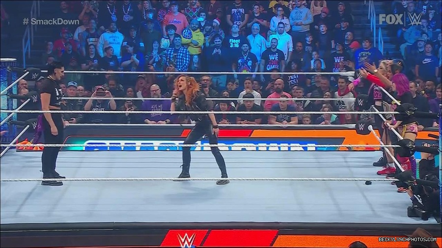 WWE_Friday_Night_SmackDown_2022_11_25_720p_HDTV_x264-NWCHD_mp4_000248548.jpg