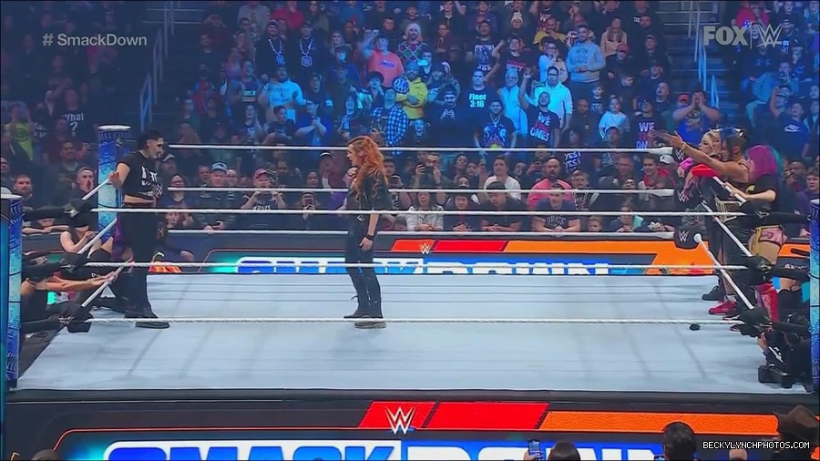 WWE_Friday_Night_SmackDown_2022_11_25_720p_HDTV_x264-NWCHD_mp4_000252151.jpg