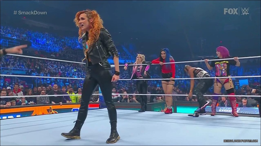 WWE_Friday_Night_SmackDown_2022_11_25_720p_HDTV_x264-NWCHD_mp4_000258157.jpg