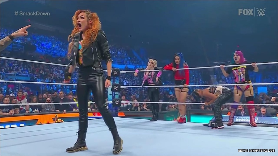 WWE_Friday_Night_SmackDown_2022_11_25_720p_HDTV_x264-NWCHD_mp4_000258558.jpg