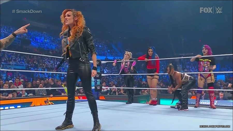 WWE_Friday_Night_SmackDown_2022_11_25_720p_HDTV_x264-NWCHD_mp4_000258958.jpg