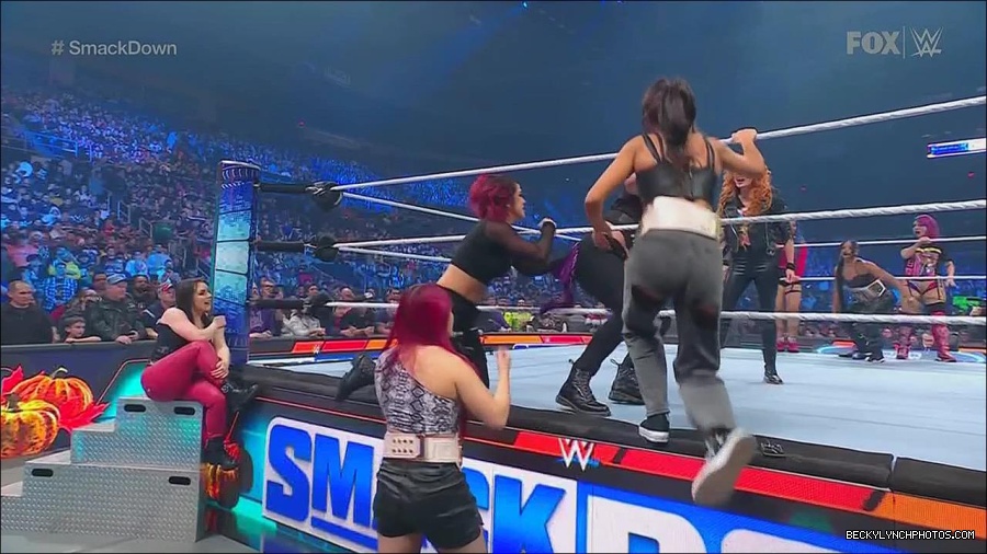WWE_Friday_Night_SmackDown_2022_11_25_720p_HDTV_x264-NWCHD_mp4_000259359.jpg