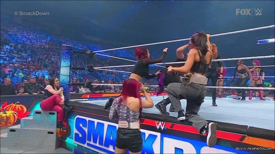 WWE_Friday_Night_SmackDown_2022_11_25_720p_HDTV_x264-NWCHD_mp4_000259759.jpg