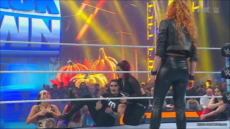WWE_Friday_Night_SmackDown_2022_11_25_720p_HDTV_x264-NWCHD_mp4_000262161.jpg