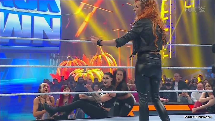 WWE_Friday_Night_SmackDown_2022_11_25_720p_HDTV_x264-NWCHD_mp4_000262962.jpg