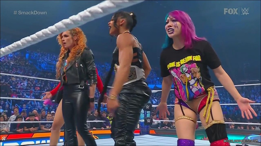 WWE_Friday_Night_SmackDown_2022_11_25_720p_HDTV_x264-NWCHD_mp4_000268568.jpg
