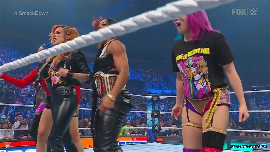 WWE_Friday_Night_SmackDown_2022_11_25_720p_HDTV_x264-NWCHD_mp4_000269369.jpg
