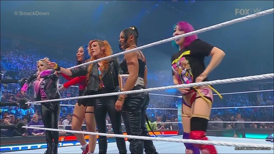 WWE_Friday_Night_SmackDown_2022_11_25_720p_HDTV_x264-NWCHD_mp4_000282181.jpg