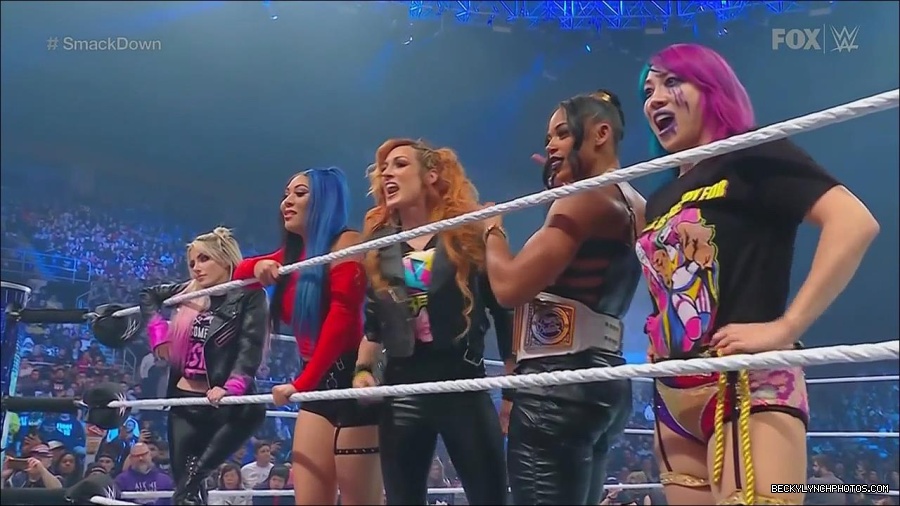 WWE_Friday_Night_SmackDown_2022_11_25_720p_HDTV_x264-NWCHD_mp4_000286986.jpg