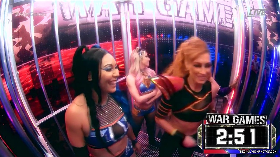 WWE_Survivor_Series_WarGames_2022_720p_WEB_h264-HEEL_mp4_000823424.jpg