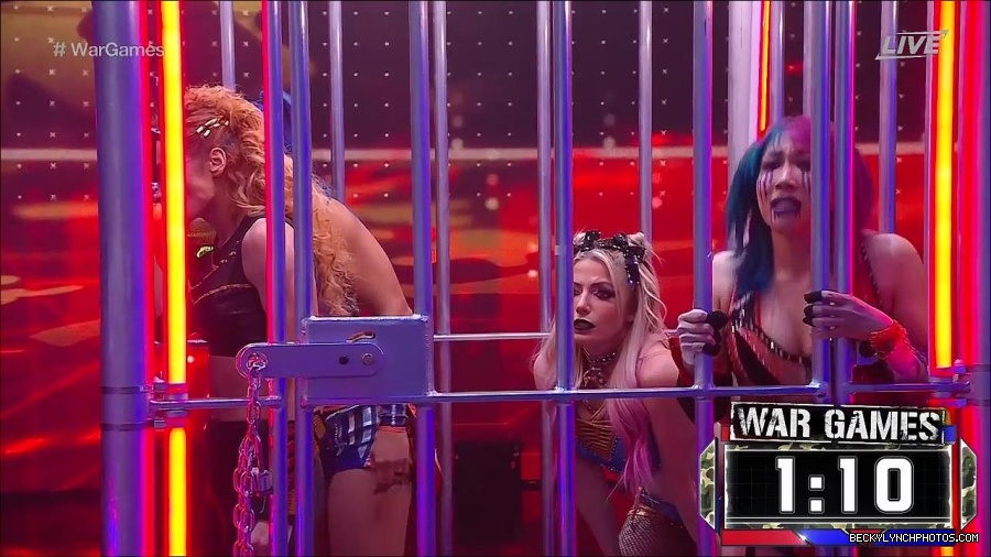 WWE_Survivor_Series_WarGames_2022_720p_WEB_h264-HEEL_mp4_000924224.jpg