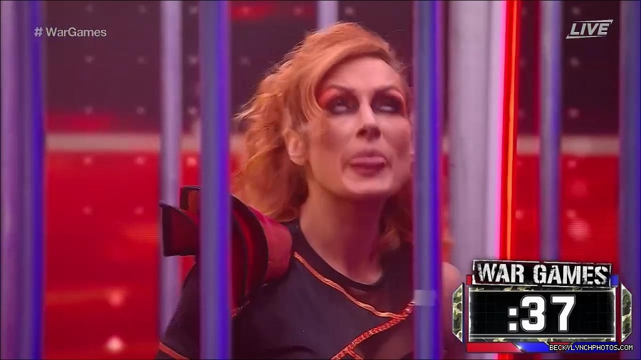 WWE_Survivor_Series_WarGames_2022_720p_WEB_h264-HEEL_mp4_002303791.jpg